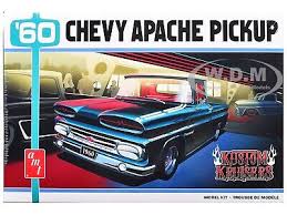 AMT1444 CHEVY APACHE PICKUP 1:25