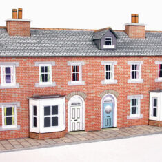 PN174 [N] Low Relief Red Bricked Terraced House Fronts Kit