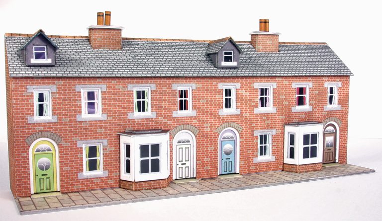 PN174  LOW RELIEF TERRACED HOUSE FRONTS (Red Brick) N-SCALE