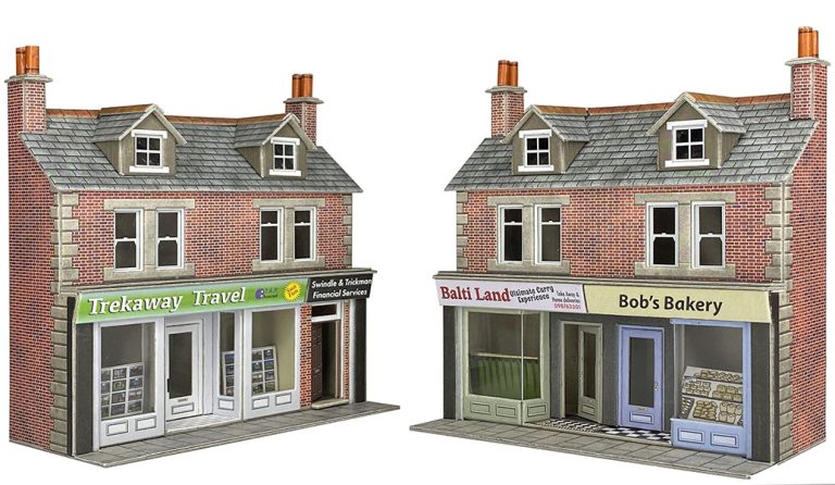 PO306  LOW RELIEF SHOP FRONTS (Red Brick) OO/HO