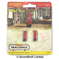 R8579 Hornby Pillar Box