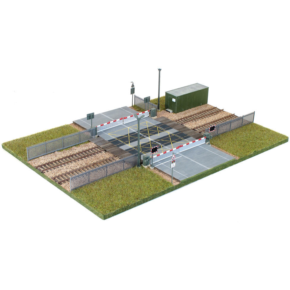 SSM318  Modern Level Crossing