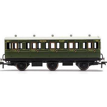 R40132A Hornby SR, 6 Wheel Coach, 3rd Class, Fitted Lights, 1909 - Era 3