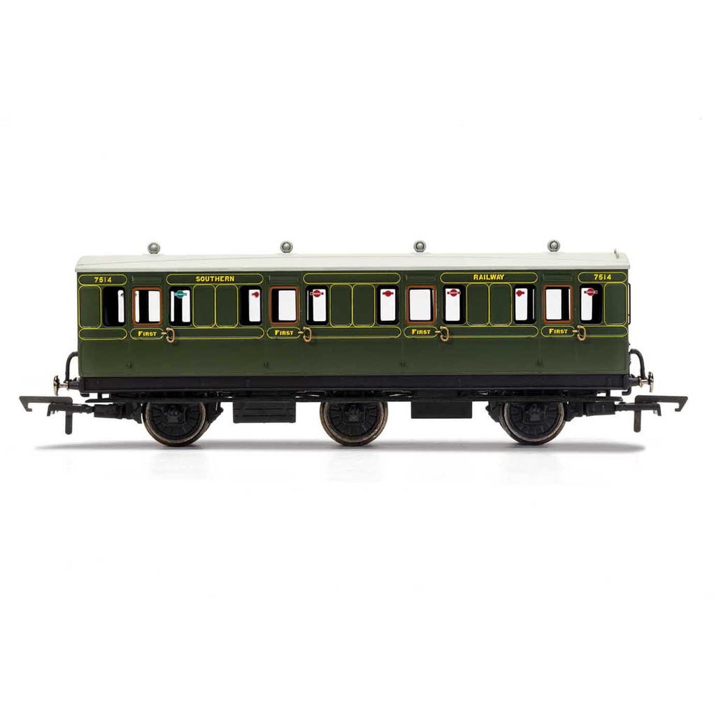 R40131 Hornby SR, 6 Wheel Coach, 1st Class, Fitted Lights, 7514 - Era 3